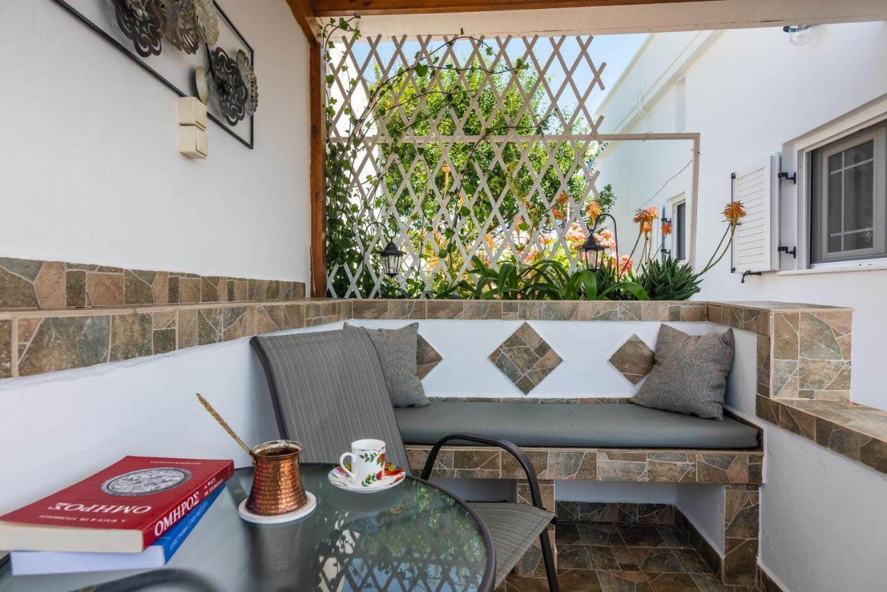 Nostos House Βίλα Τριοβάσαλος Εξωτερικό φωτογραφία